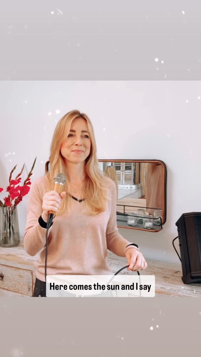 Happy Weekend 🎶☀️🌸

#sängerinhamburg #eventsängerin #hochzeitssängerin #traurednerin #freietraurednerinhamburg #hamburg