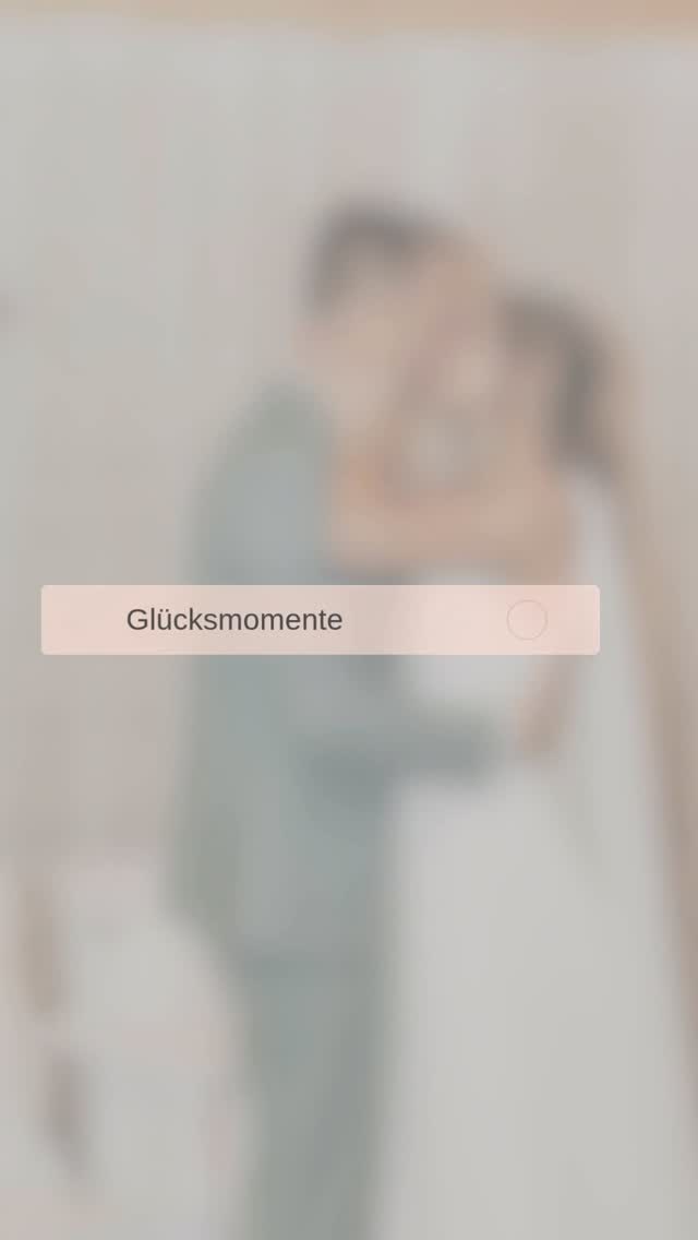 SIE, eine Organisations-Queen… und ER, der ihre clevere Art zu planen genießt und sich entspannt zurücklehnt. 
💕 
Fotos @zeitlosphotographie 
Location @landhaus_westerhof
H&M @janabaetje_brautstyling 
Kleid @verborgeneschoenheiten 

#traurednerin #sängerinhamburg #traurednerinhamburg #freietrauung #hamburg